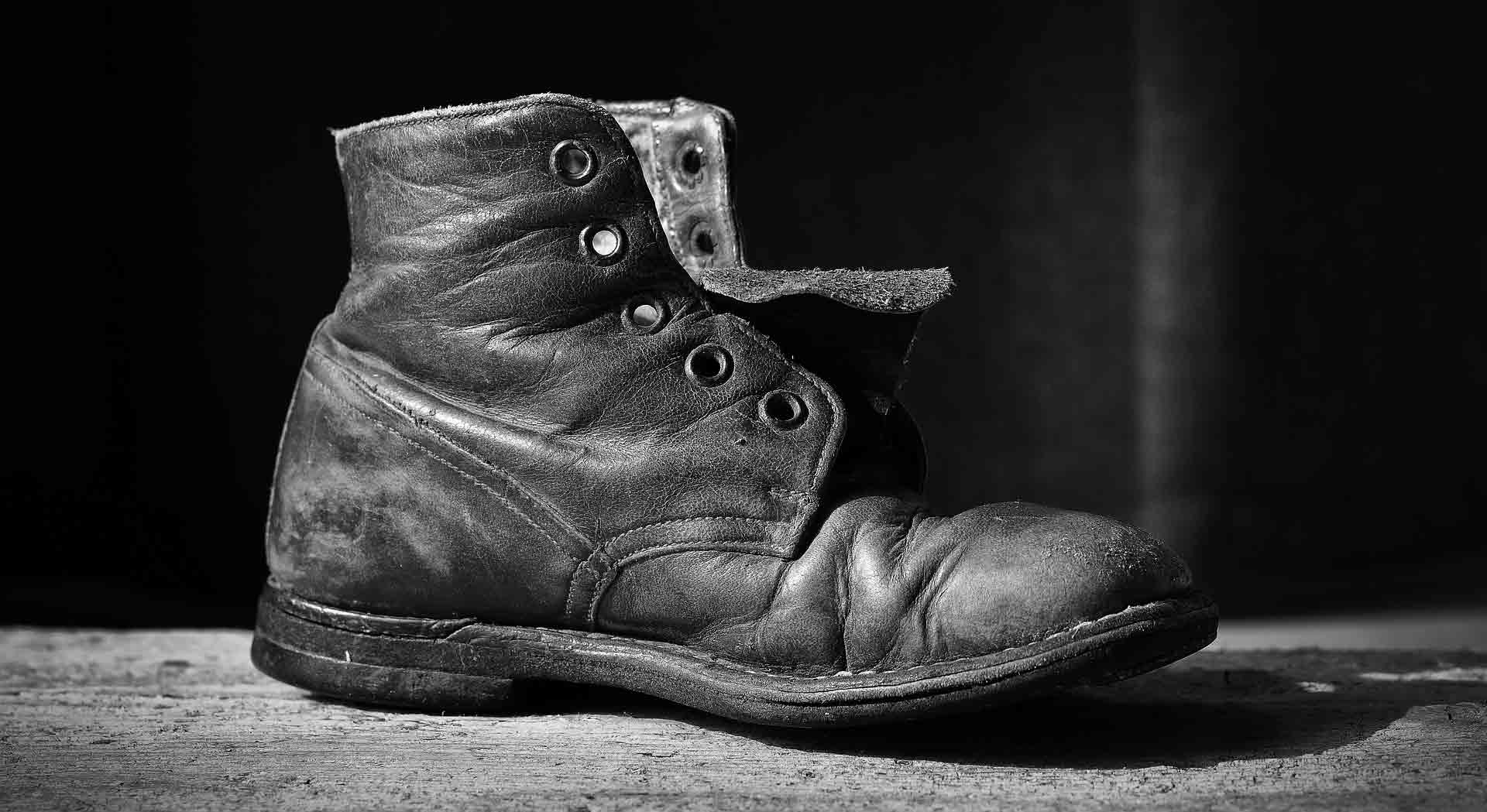 Mehr über den Artikel erfahren Internationaler Frühschoppen, Drogenkonsum, ein Schuh, ein Relaunch und andere Sachen